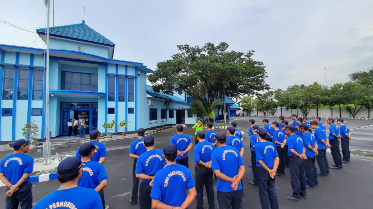 UNTUK MENINGKATKAN PELAYANAN PARKIR, DISHUB LAKUKAN PEMBINAAN JUKIR
