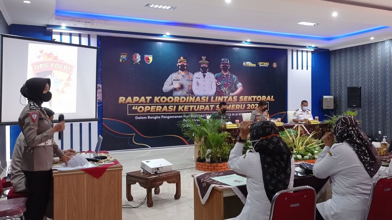 Rapat Koordinasi Lintas Sektor Dalam Rangka Operasi Ketupat Semeru 2022