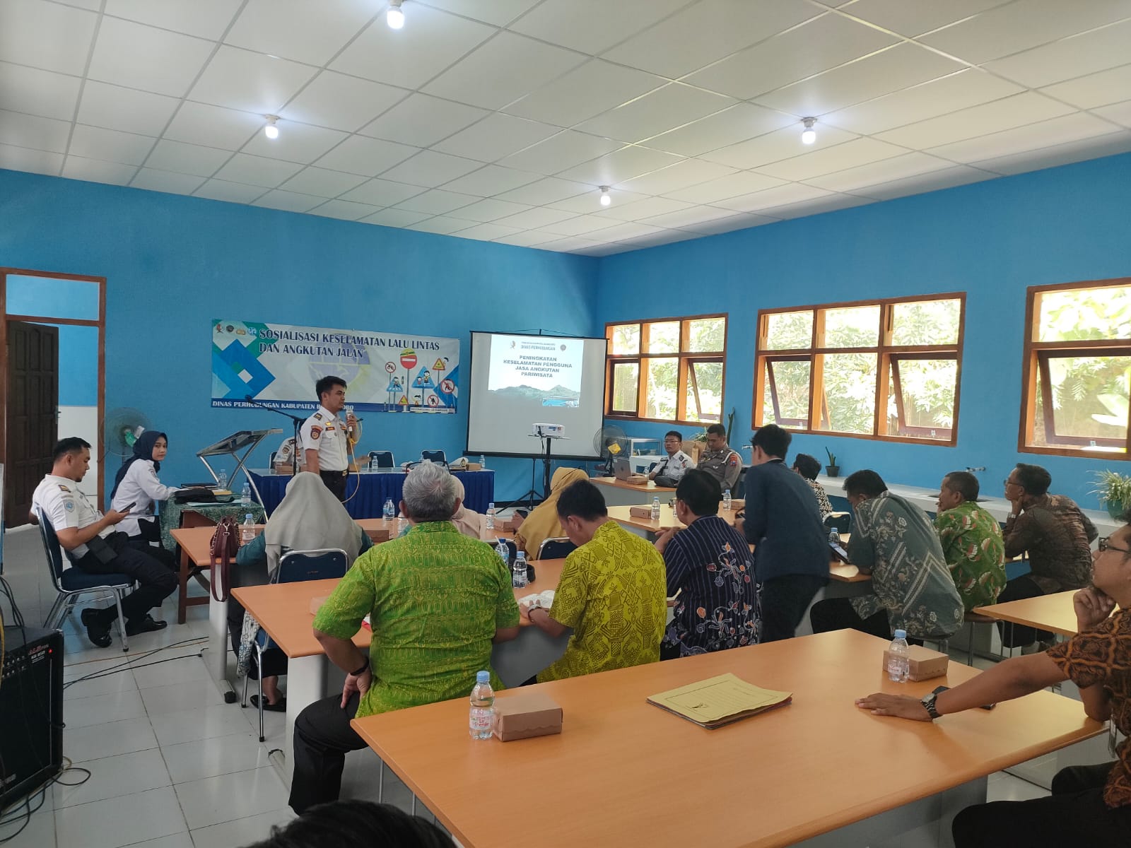 SOSIALISASI KESELAMATAN LALU LINTAS DAN ANGKUTAN JALAN