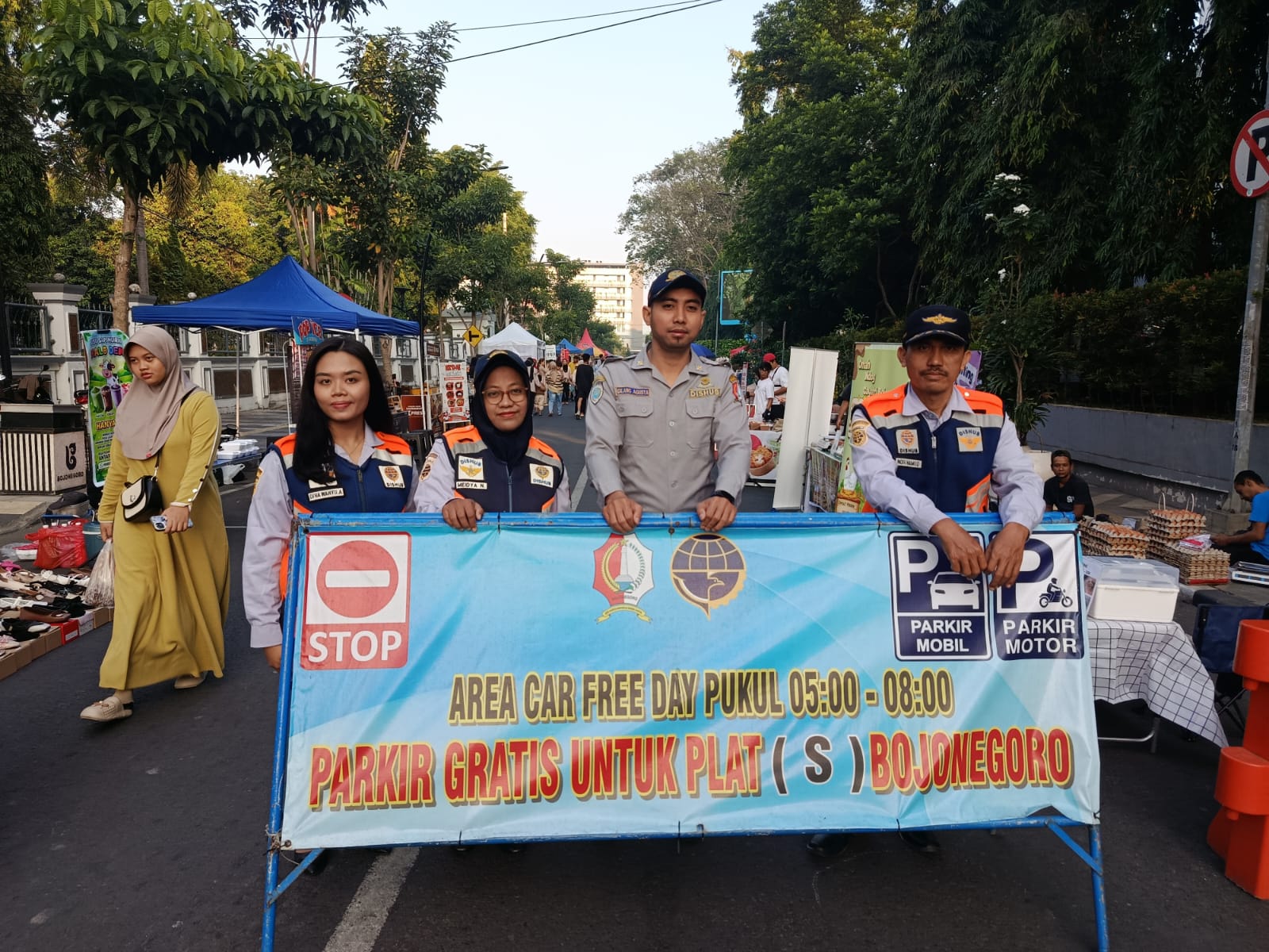 Dishub Bojonegoro Kawal Kelancaran CFD dan Sosialisasikan Parkir Gratis Berplat S