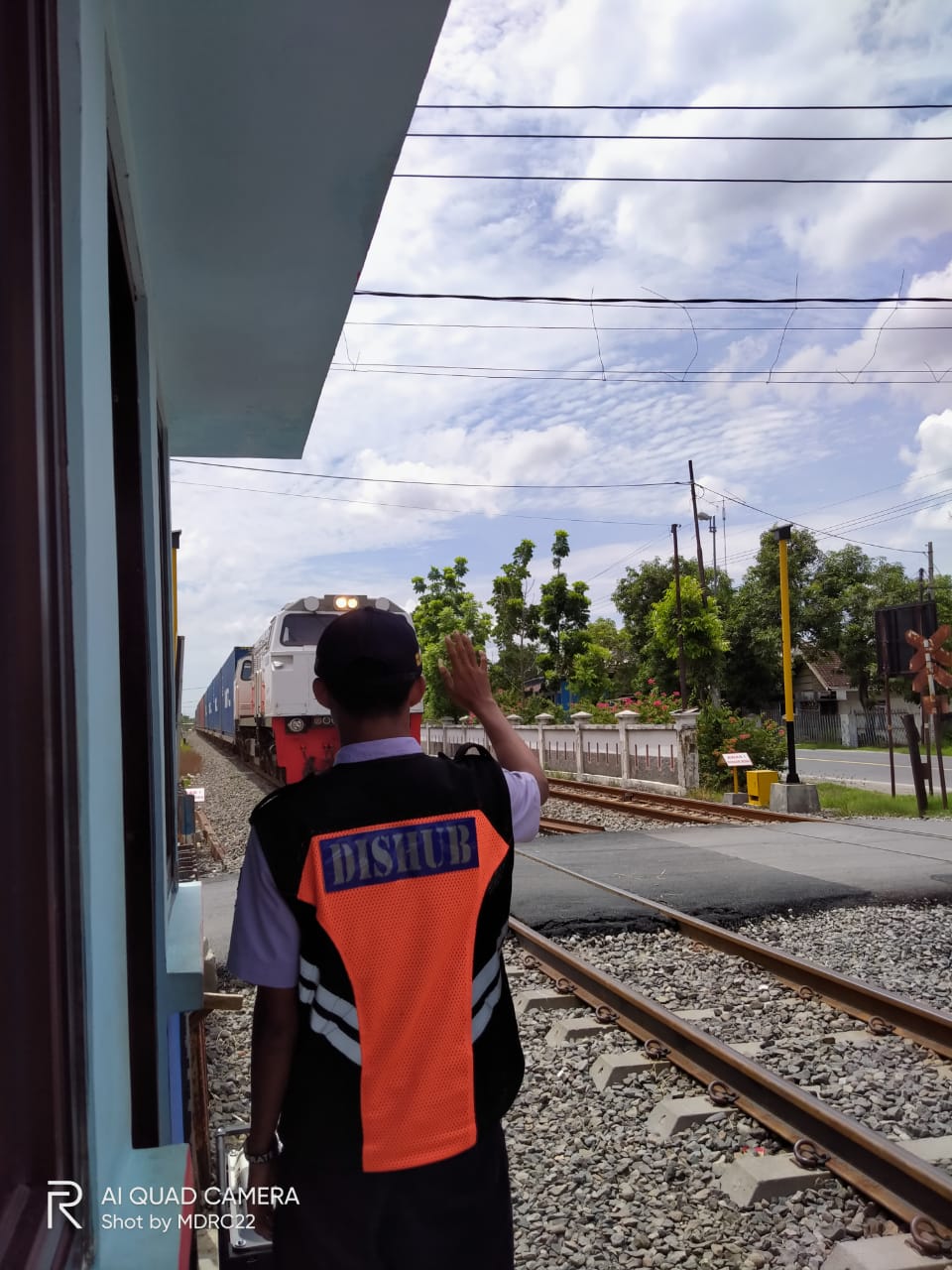 Petugas Jalan Lintasan (PJL)