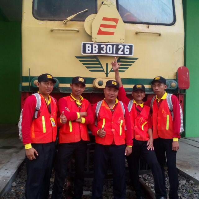 Petugas Jalan Lintasan (PJL)